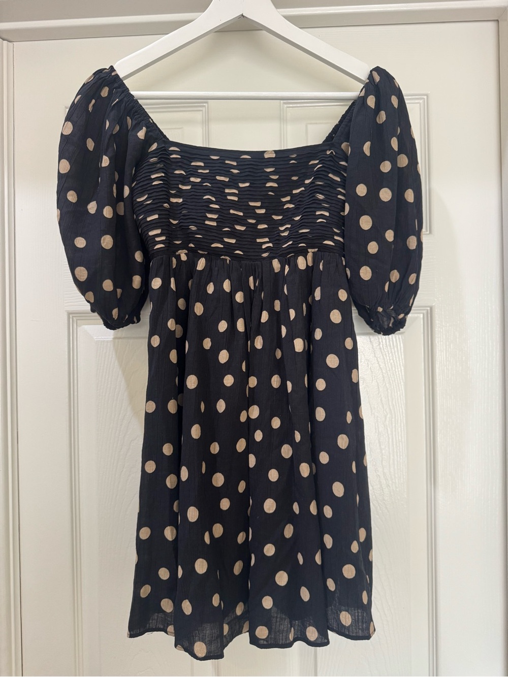 Abercrombie & Fitch Babydoll Mini Dress Black with Beige Polka Dots